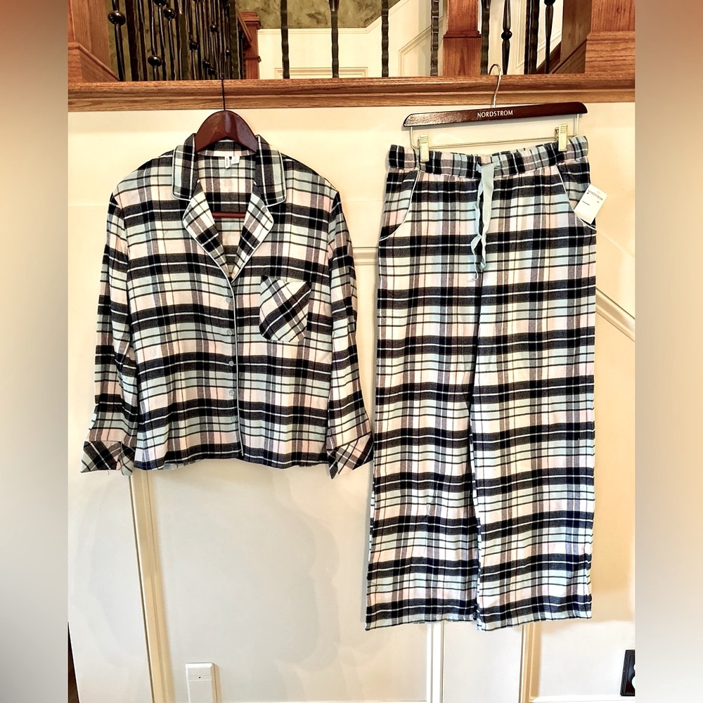 Nordstrom pjs sz M NWT